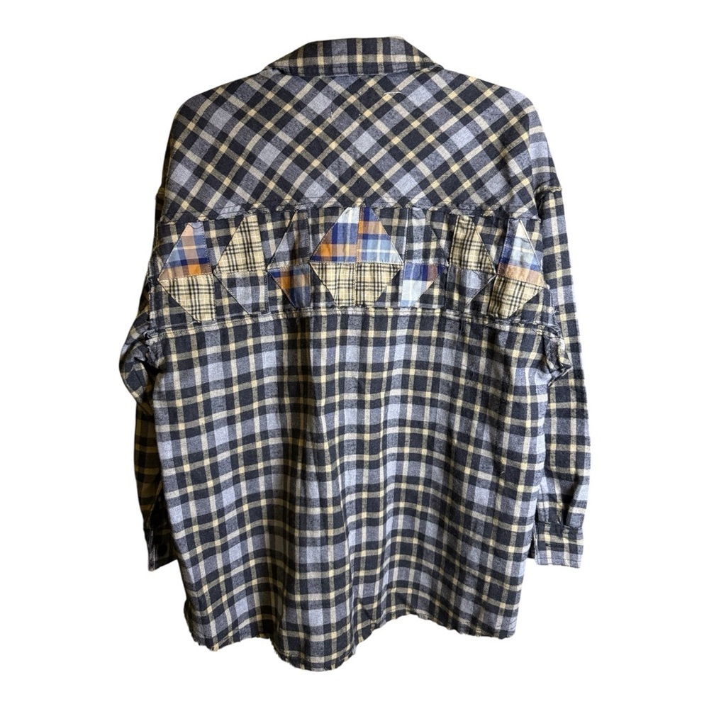 BDG Urban Outfitters Black Gray S Plaid Patchwork Flannel Shacket Granola Girl - Picture 3 of 9